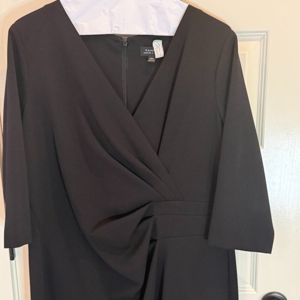 Black Sophisticated Tahari sheath dress (14W)